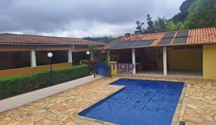 Chácara com 5 quartos, à venda no Centro de Biritiba Mirim - 420 m²
