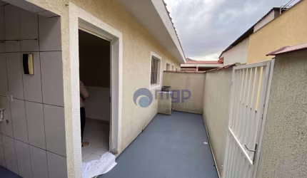 Casa com 1 quarto para locação na Vila Medeiros