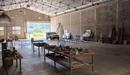 Galpão à venda, 518 m² - Nazaré Paulista/São Paulo