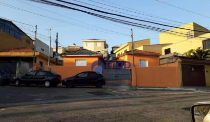 Casa a venda com 3 moradias, 180 m² - Vila Maria
