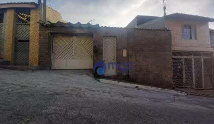 Casa para renda com 03 moradias à venda, 203 m² por R$ 680.000 - Parada Inglesa - São Paulo/SP