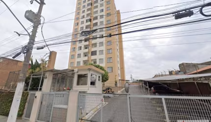 Apartamento para Venda em São Paulo, Vila Carmosina, 2 dormitórios, 1 banheiro, 1 vaga