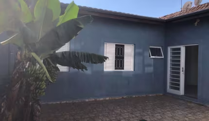 Edícula com 2 dormitórios para alugar por R$ 1.050,00/mês - Chácara do Visconde - Taubaté/SP
