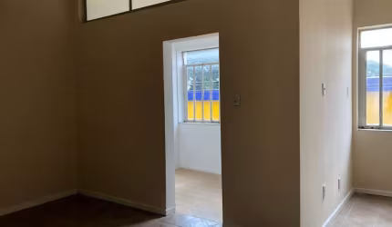 Apartamento com 2 dormitórios para alugar, 80 m² por R$ 1.823/mês - Centro - Taubaté/SP