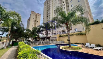 Ap Vista Flamboyant com 3 dorms, sala estendida por R$320 mil