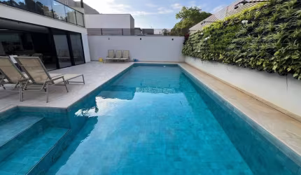 Casa em condomínio fechado com 5 quartos à venda na Rodovia Jornalista Maurício Sirotsky Sobrinho, 5057, Jurerê, Florianópolis por R$ 7.800.000