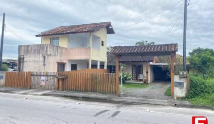 Casa com 5 quartos à venda na Rua Ludovico Noé Zagonel (1570), 398A, Centro, Itapoá por R$ 610.000