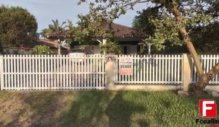 Casa com 4 quartos à venda na Rua Jonatan Bruno Cadore, 51, Itapema do Norte, Itapoá, 141 m2 por R$ 550.000