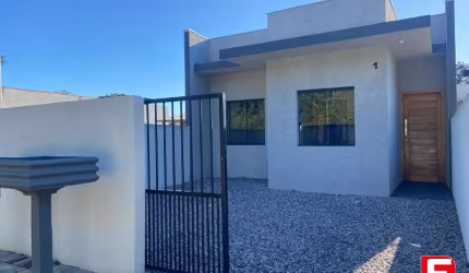 Casa com 3 quartos à venda na rua cambacica, 144, São José, Itapoá por R$ 269.000