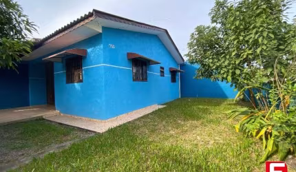 Casa com 2 quartos à venda na Rua do Peixe, 1112, Itapema do Norte, Itapoá por R$ 265.000