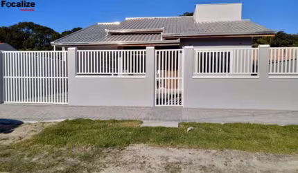 Casa com 3 quartos à venda na Rua 2610, 745, Pontal, Itapoá por R$ 690.000