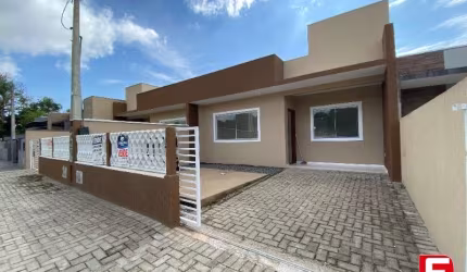 Casa com 2 quartos à venda na Rua Carlos Drummond de Andrade, Centro, Itapoá por R$ 275.000