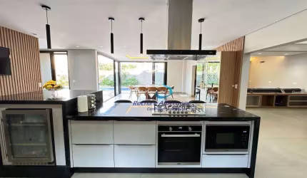Casa Nova Alto Padrão Condomínio Villagio do Engenho 4 suítes Salas Gourmet 8 vagas Piscina Aquecida Porteira Fechada Poço Artesiano