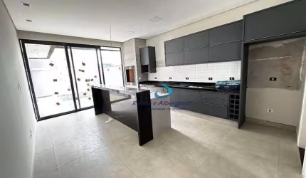 Linda Casa nova Condomínio Bellevie 3 suítes Amplas Salas Gourmet integrado Piscina Aquecida Lavabo Armários Cozinha/Lavanderia Estuda Permuta