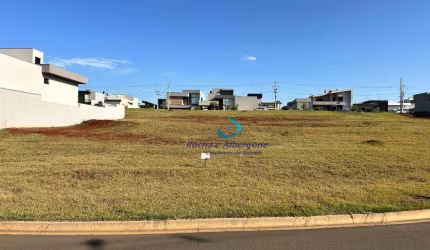 Excelente Lote com topografia em aclive. Frente para o vale e centro de Cambé.  Com 427 m2 e projeto pronto da renomada Arquiteta Juliana Cestari.