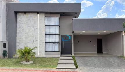 Casa térrea Condomínio Bellevie Projeto Moderno Bem localizada Terreno Plano 3 quartos sendo 1 suíte com closet e banheira 4 vagas Planejados Ar cond.