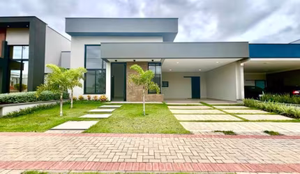 Casa com Escritório e Piscina no Condomínio Laguna – Indaiatuba – Sp.