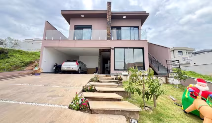 Casa Assobradada no Condomínio Terra Magna com 04 suítes - Indaiatuba - Sp.