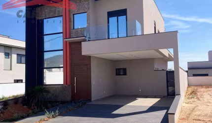 RESERVA ERMIDA - 3 SUÍTES - AT 250m² - AC 194m² - PISCINA