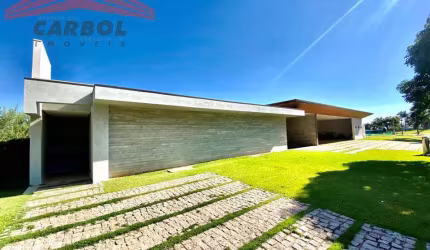 PORTAL JAPY GOLF CLUBE - AT 2.000m² - AC 960m² - 5 SUÍTES - 10 VAGAS
