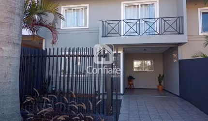 Sobrado com 3 quartos no Jd. América