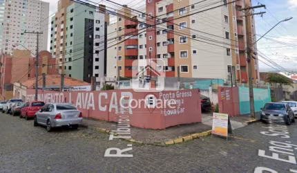 Terreno de esquina no centro