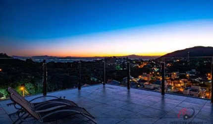 Casa Alto Padrão à Venda em Santo Antonio de Lisboa - Florianópolis - Santa Catarina