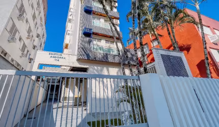 Apartamento no centro de Caiobá / Entre a Praia Mansa e a Praia Brava