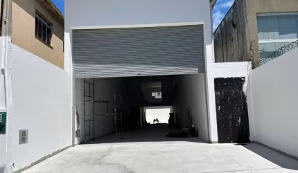 Galpão Comercial - Estuário em Santos.