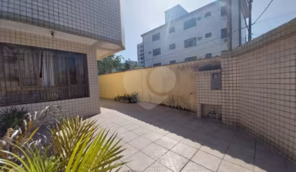 Linda Casa na Aparecida em Santos - SP.