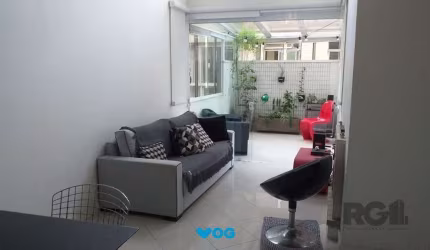 Ótimo Loft ou 1 dormitório e gabinete garagem no Rio Branco