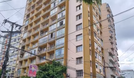 Amplo apartamento, em localização privilegiada no Bom Fim.