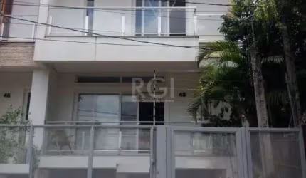 Sobrado para Venda - 262.78m², 3 dormitórios, sendo 3 suites, 3 vagas - Jardim L