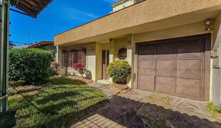 Casa Térrea 3 dormitórios - Excelentes Condições!