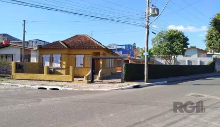 Casa térrea em ótimo estado.