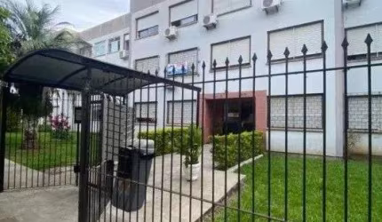 Apartamento com 02 quartos no Bairro Morro Santana