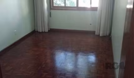 Apartamento 84m² - 3 dormitórios e 1 vaga no bairro Petrópolis