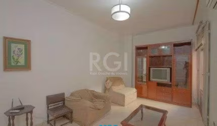 Apartamento no Centro de 2 dormitórios e vaga