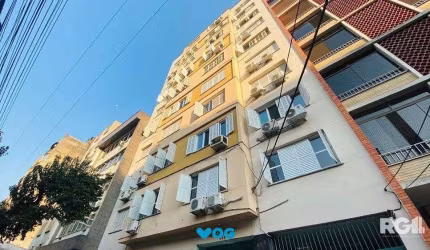 APARTAMENTO A VENDA, 2 DORMITÓRIOS NO CENTRO