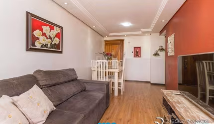 Apartamento á Venda - 71.5m², 2 dormitórios, sendo 1 suíte, 1 vaga - Petrópolis