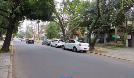 Terreno com Casa Para comprar com 3 dormitórios  111 m²