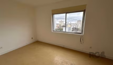 Vende-se apartamento 2 quartos com sacada e 1 vaga - 61m² - Petrópolis