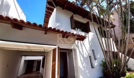 Casa para Venda - 224m², 3 dormitórios, sendo 1 suites, 3 vagas - Santana