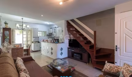 Casa para Venda - 124m², 2 dormitórios, sendo 1 suites, 2 vagas - Hípica