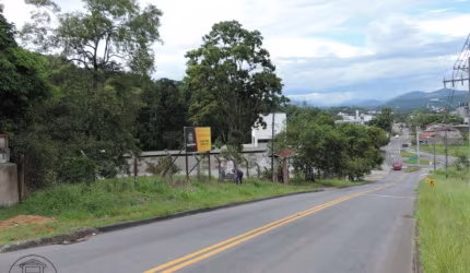 Terreno comercial à venda em Água Verde, Blumenau  por R$ 1.880.000