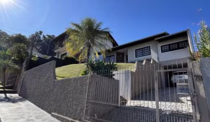 Casa com 3 quartos à venda na Escola Agrícola, Blumenau , 180 m2 por R$ 850.000