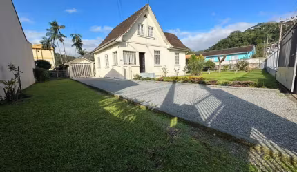 Casa com 4 quartos à venda no Garcia, Blumenau , 217 m2 por R$ 1.500.000