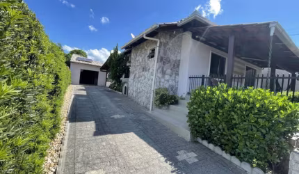 Casa com 4 quartos à venda no Velha Central, Blumenau , 360 m2 por R$ 1.150.000