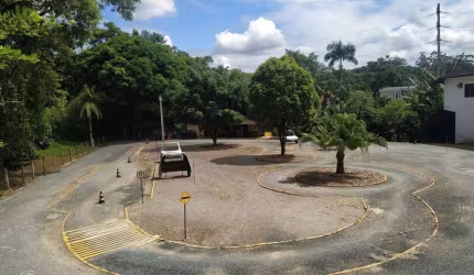 Terreno comercial à venda no Velha, Blumenau  por R$ 2.600.000