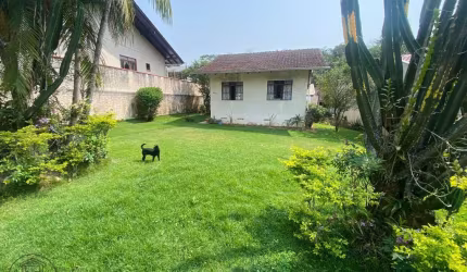 Casa com 2 quartos à venda no Velha Central, Blumenau , 52 m2 por R$ 400.000